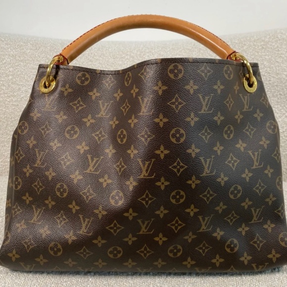 Authentic Louis Vuitton Artsy MM bag Monogram - Picture 3 of 16